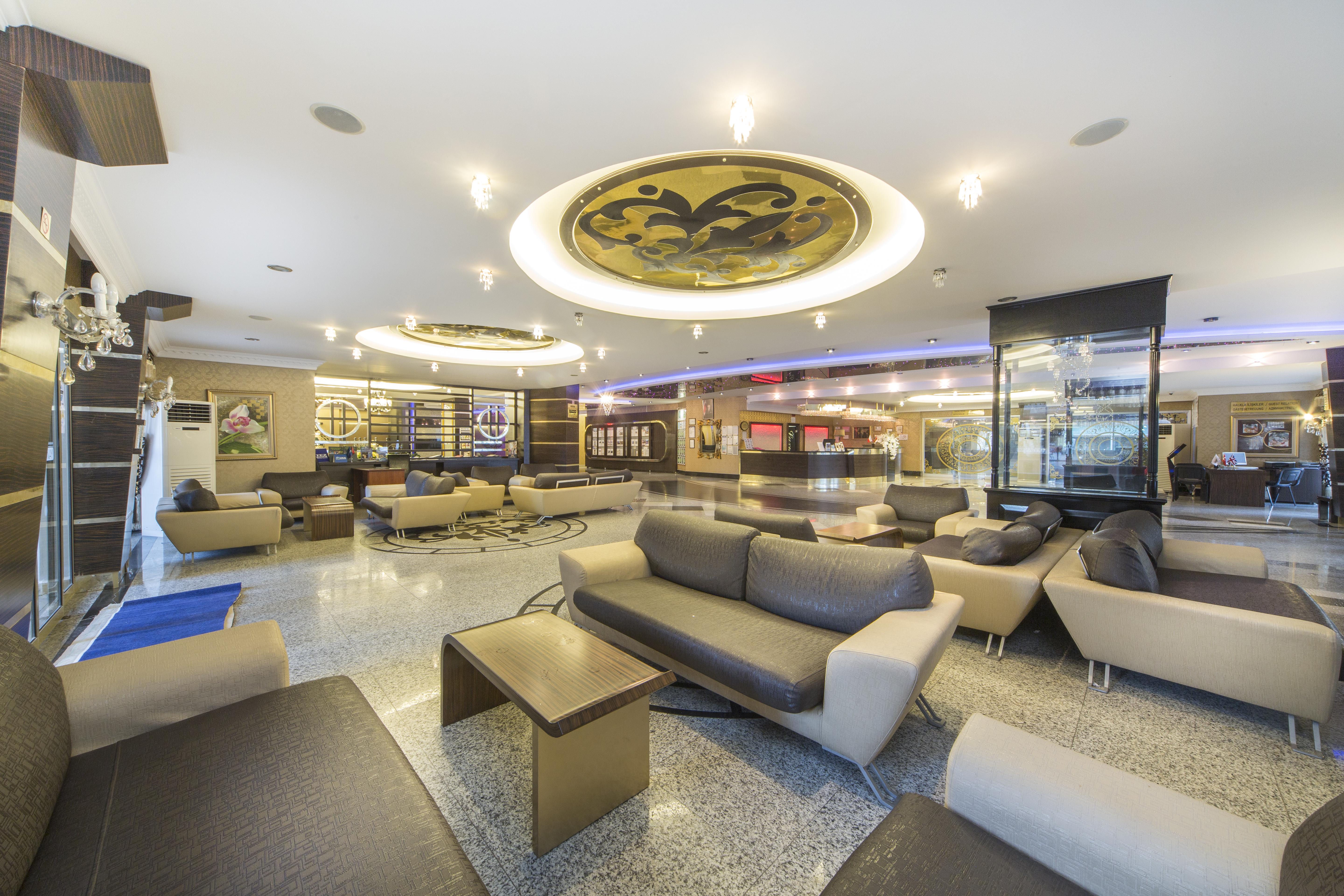 Beach Club Doganay Hotel โคนัคคลึ ภายนอก รูปภาพ