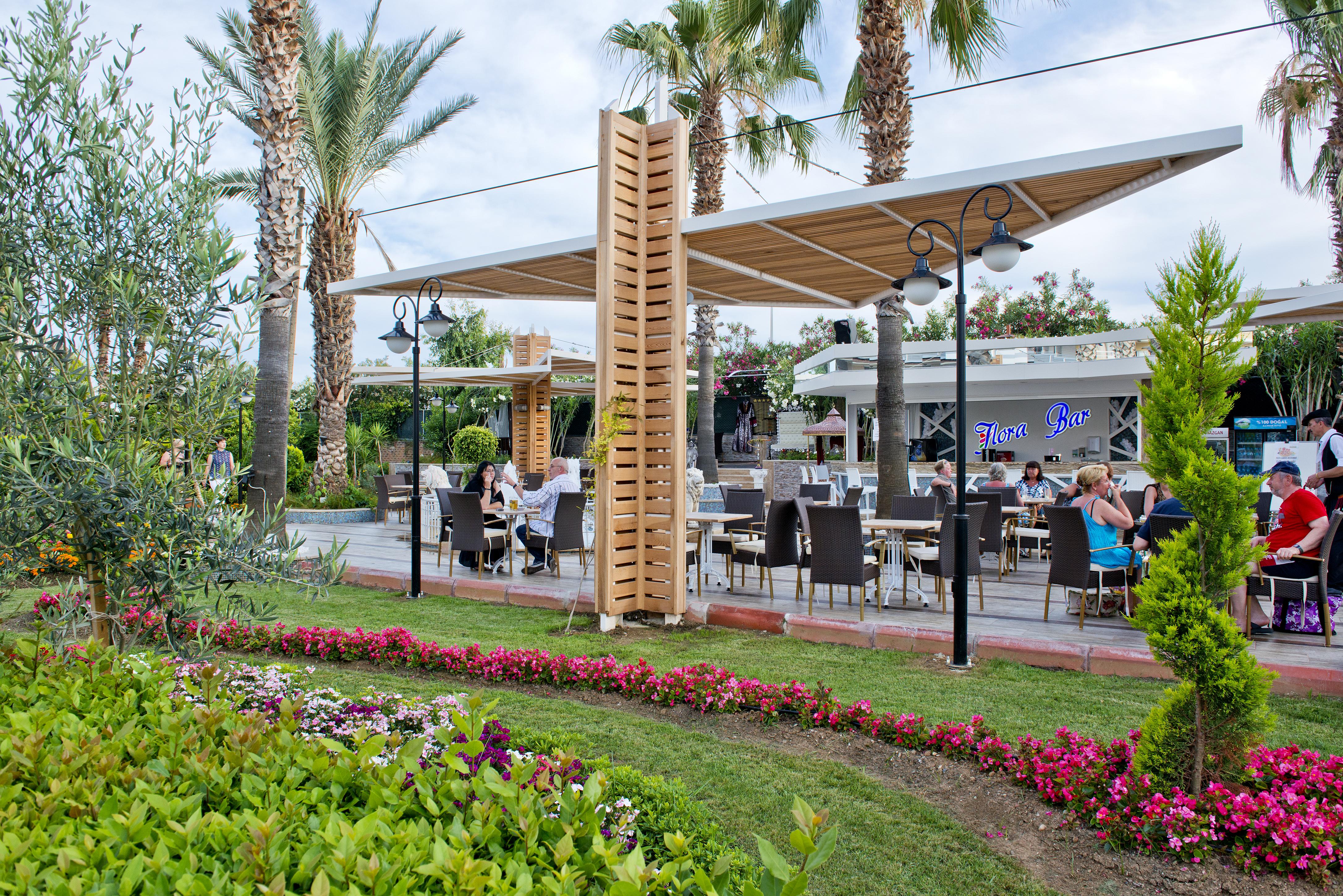 Beach Club Doganay Hotel โคนัคคลึ ภายนอก รูปภาพ