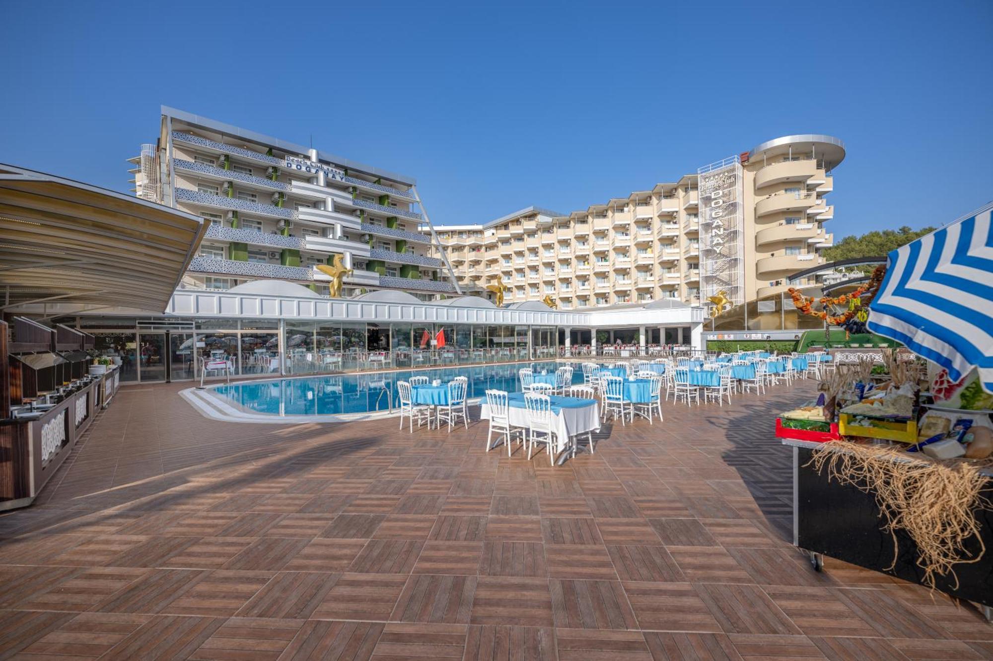 Beach Club Doganay Hotel โคนัคคลึ ภายนอก รูปภาพ